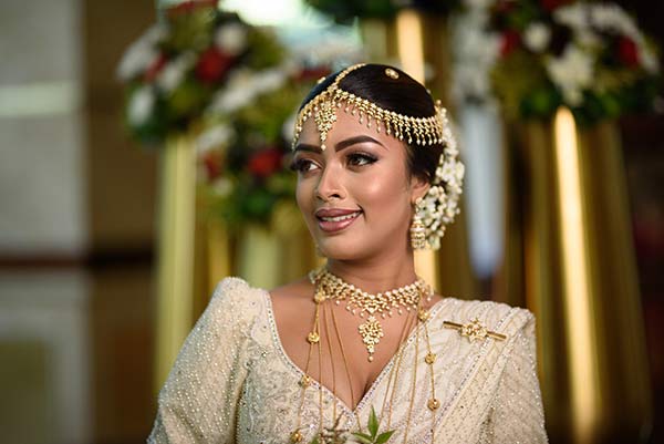 Sri Lankan Bridal Jewelry: A Journey Through Tradition