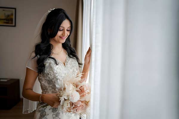 Wedding Dresses in Sri Lanka: A Guide for Brides and Grooms